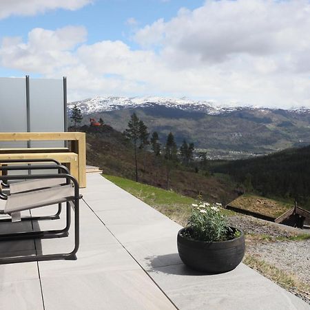 Tiny Mountain Cabin With A Panoramic View Villa Giljane Exterior photo