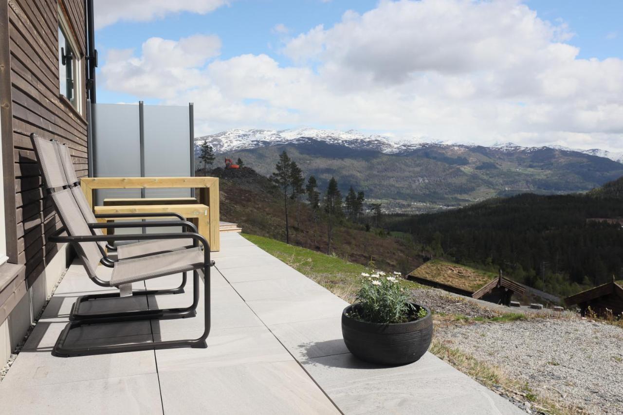 Tiny Mountain Cabin With A Panoramic View Villa Giljane Exterior photo